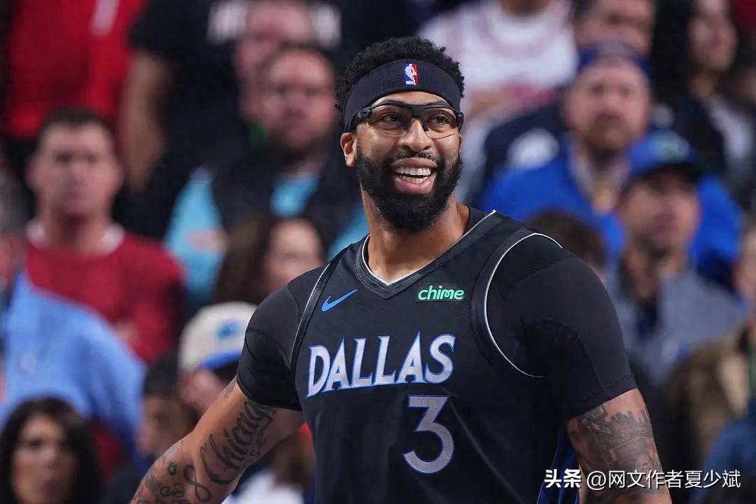 浓眉哥在巴塞罗那比赛中势不可挡,出色防守引发热议!的简单介绍 浓眉哥在巴塞罗那比赛中势不可挡,出色防守引发热议!的简单介绍